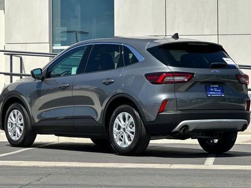Certified 2024 Ford Escape Active FWD image 5