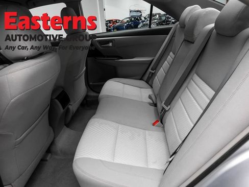 Used 2015 Toyota Camry LE FWD image 20