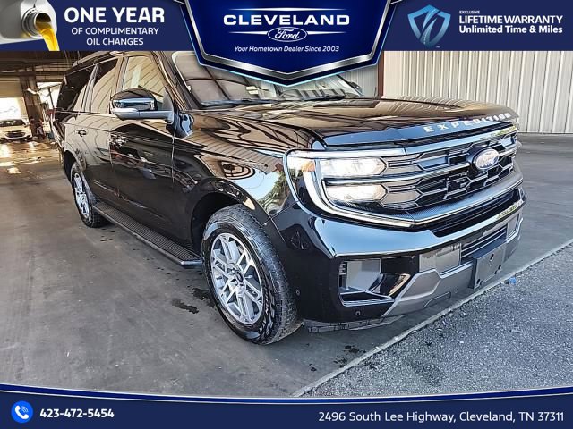 Used 2025 Ford Expedition Max Active AWD/4WD image 1