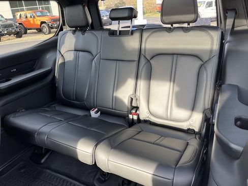 New 2026 Jeep Grand Wagoneer 4WD w/ Premium Group I image 19