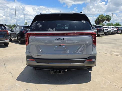 New 2027 Kia Carnival SX Prestige FWD image 7