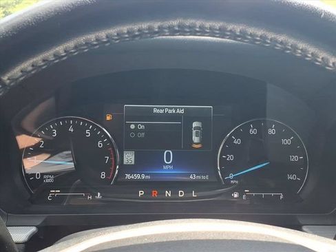 Used 2022 Ford Explorer XLT w/ Equipment Group 202A AWD/4WD image 25