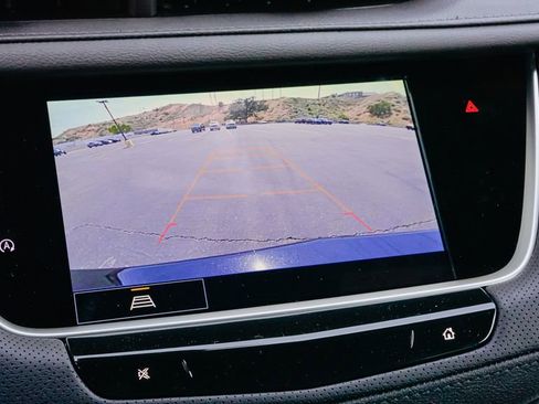 New 2026 Cadillac XT5 Luxury image 19