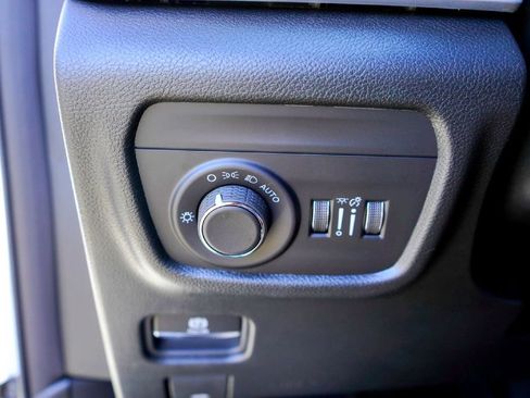 New 2026 Jeep Grand Cherokee Laredo RWD image 18
