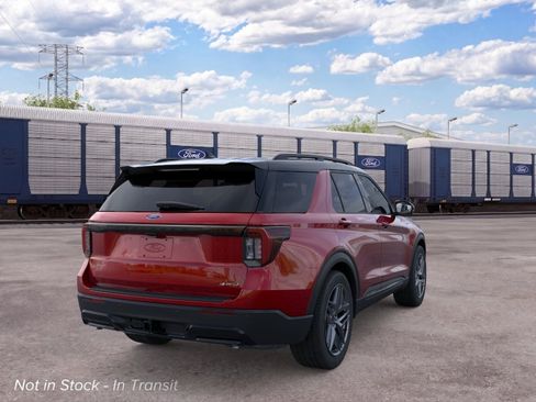 New 2026 Ford Explorer ST-Line w/ ST-Line Street Pack AWD/4WD image 8