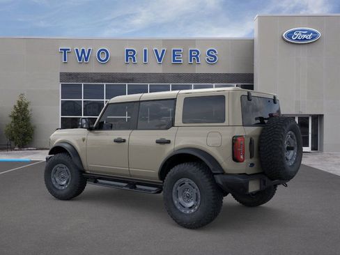 New 2025 Ford Bronco Badlands image 4