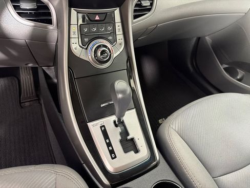 Used 2013 Hyundai Elantra GLS w/ Preferred Pkg FWD image 15