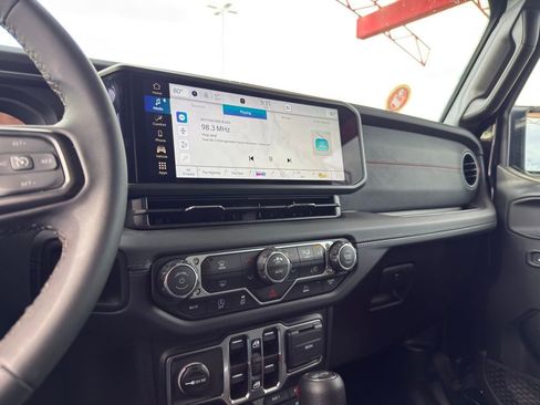 Used 2026 Jeep Wrangler Unlimited Rubicon image 22