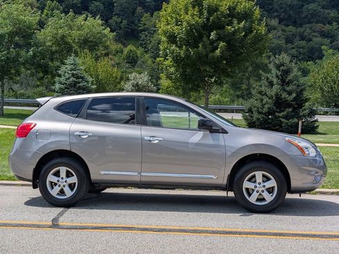 Used 2012 Nissan Rogue S w/ Special Edition Pkg AWD/4WD image 2