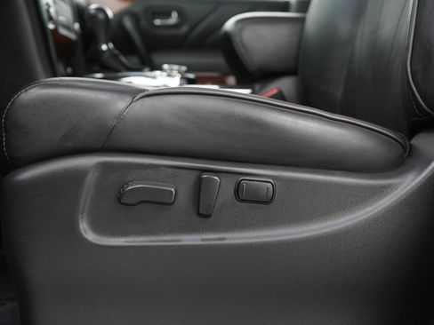 Used 2016 INFINITI QX80 4WD w/ Deluxe Technology Package image 23