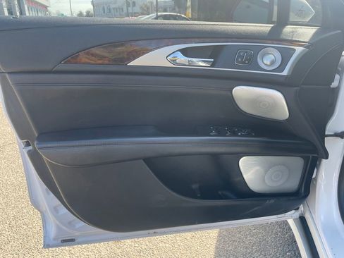 Used 2020 Lincoln MKZ Reserve w/ Luxury Package AWD/4WD image 15