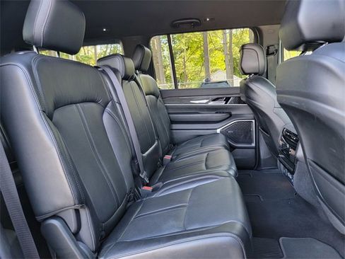 Used 2022 Jeep Wagoneer Series II image 24