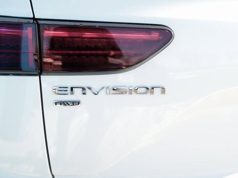 Used 2025 Buick Envision Preferred image 40