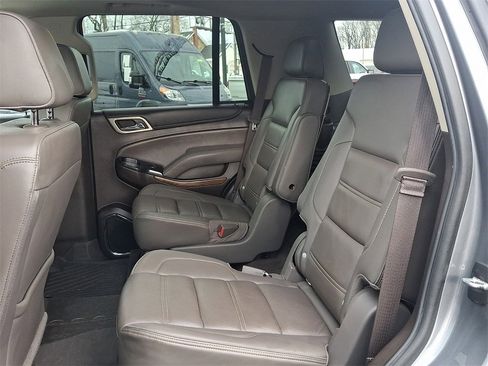 Used 2020 GMC Yukon Denali w/ Denali Premium Package image 12