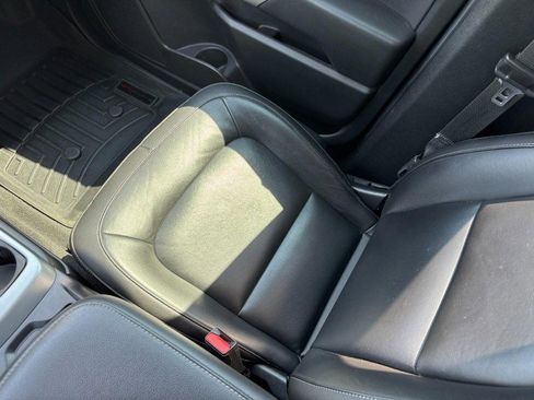 Used 2022 Chevrolet Colorado ZR2 image 15