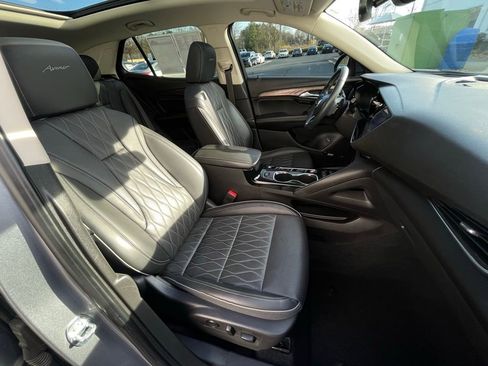 Used 2022 Buick Envision Avenir w/ Premium Seat Package image 33