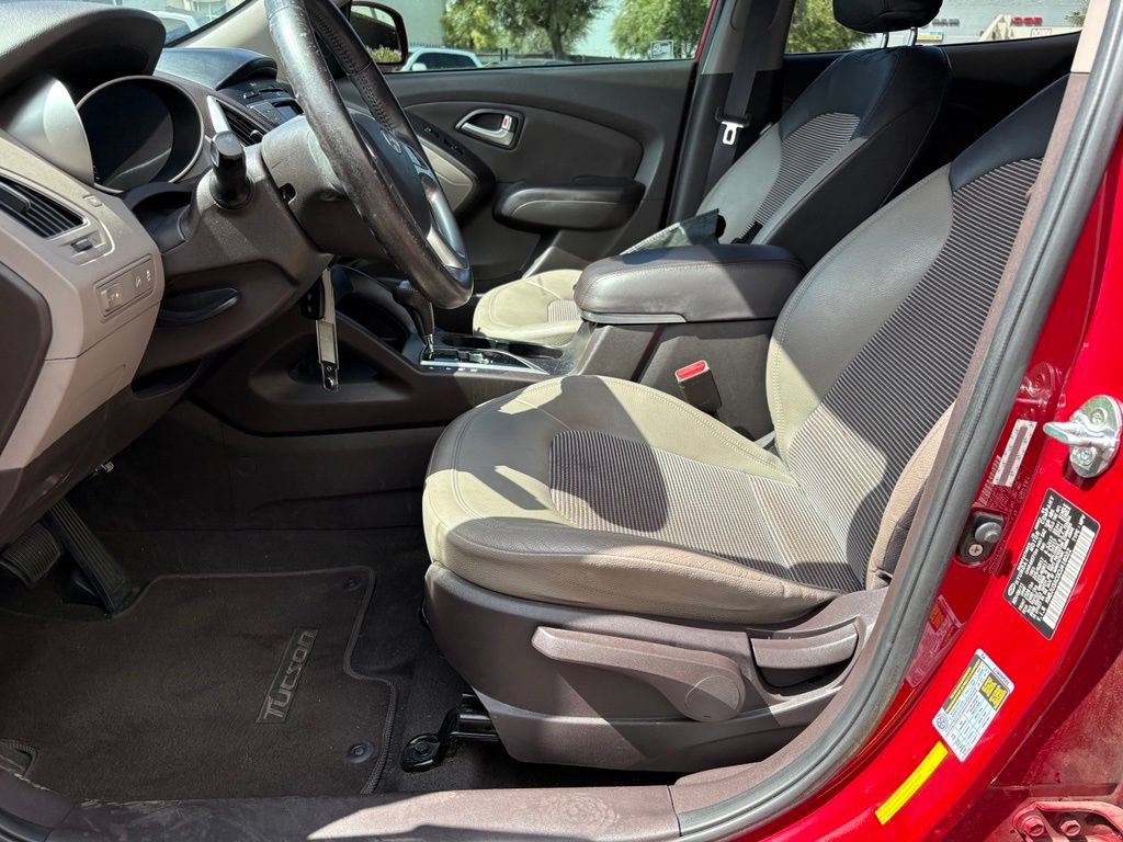 Used 2012 Hyundai Tucson GLS FWD image 8