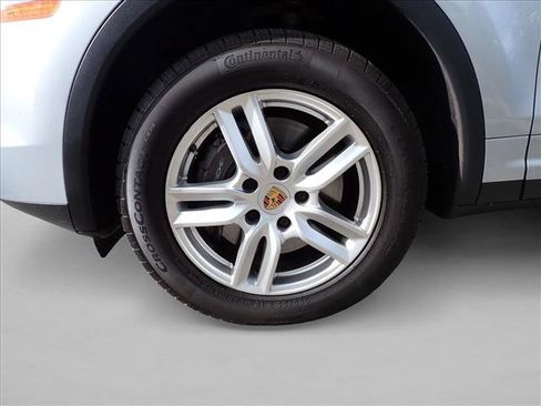 Used 2015 Porsche Cayenne Diesel w/ Premium Plus Package AWD/4WD image 7