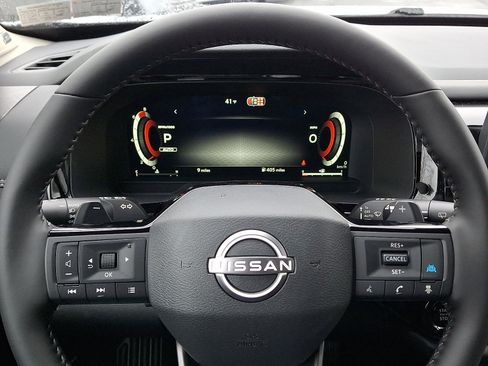 New 2026 Nissan Pathfinder Platinum image 11