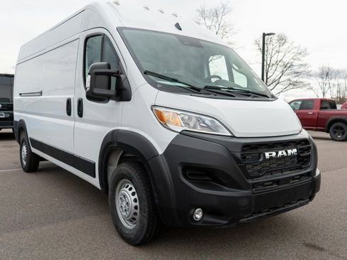 New 2026 RAM ProMaster 2500 w/ Convenience Group FWD image 4