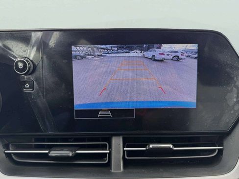 Used 2025 Chevrolet Trax LS w/ LS Convenience Package image 29