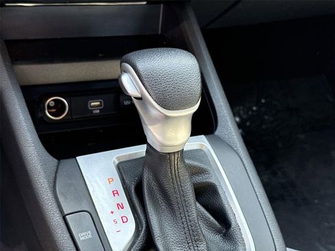 Used 2023 Kia Forte LXS w/ LXS Technology Package FWD image 13