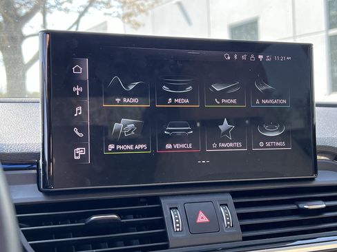 Used 2023 Audi Q5 2.0T Premium w/ Convenience Package image 25