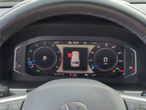 Used 2023 Volkswagen Atlas SEL R-Line AWD/4WD image 24
