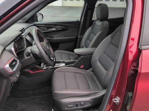 Used 2022 Chevrolet TrailBlazer RS w/ Sun and Liftgate Package AWD/4WD image 20
