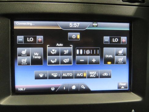 Used 2015 Lincoln Navigator 4WD image 20