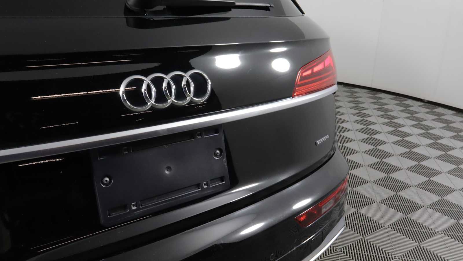 Used 2024 Audi Q5 2.0T Premium AWD/4WD image 29
