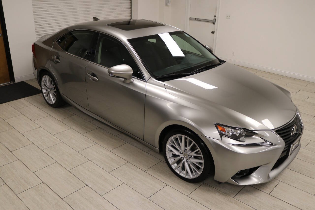 Used 2016 Lexus IS 200t w/ Navigation System Package RWD image 93