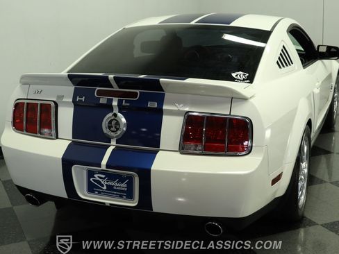 Used 2007 Ford Mustang Shelby GT500 RWD image 10