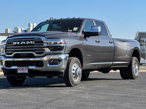 New 2026 RAM 3500 Laramie w/ Max Tow Package image 7