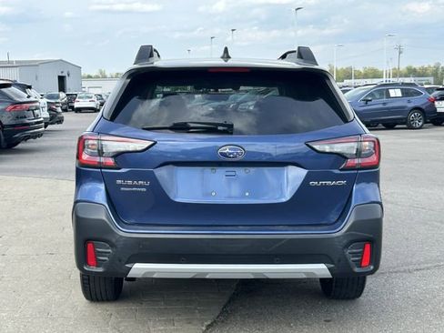 Used 2020 Subaru Outback Limited AWD/4WD image 6