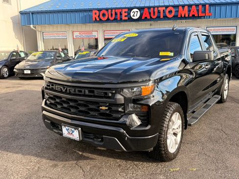Used 2022 Chevrolet Silverado 1500 Custom AWD/4WD image 1