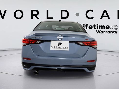 Used 2025 Nissan Sentra SR image 6