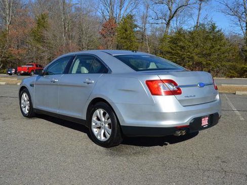 Used 2011 Ford Taurus SEL w/ 201A Rapid Spec Order Code image 6