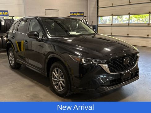 Used 2025 MAZDA CX-5 AWD 2.5 S w/ Select Package image 3