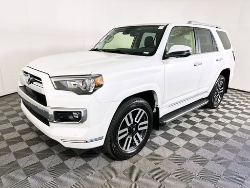 Used 2024 Toyota 4Runner Limited image 7