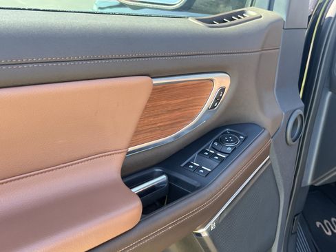 Used 2025 Ford Expedition King Ranch AWD/4WD image 15