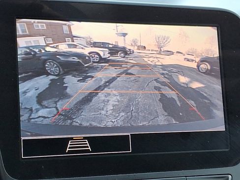 Used 2022 Chevrolet Malibu LS image 19