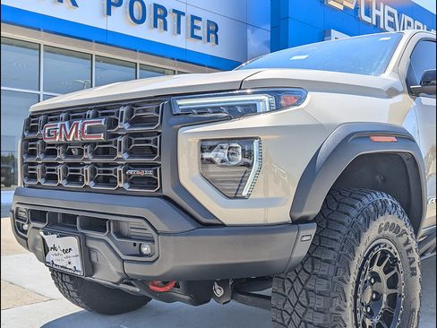 Used 2024 GMC Canyon AT4X w/ AT4X AEV Edition AWD/4WD image 11