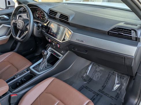 Used 2022 Audi Q3 2.0T Premium w/ Convenience Package image 21