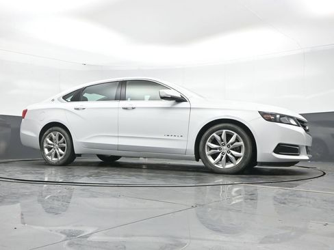Used 2016 Chevrolet Impala LT image 41
