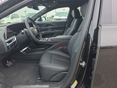 New 2026 Cadillac Lyriq Sport AWD/4WD image 9