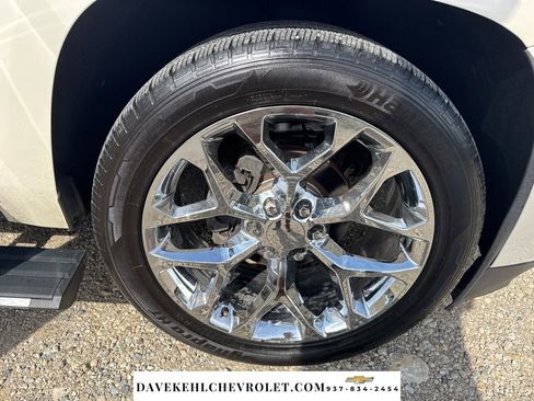 Used 2015 Cadillac Escalade ESV Platinum AWD/4WD image 45