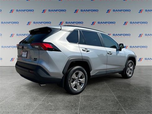 Used 2022 Toyota RAV4 XLE image 5