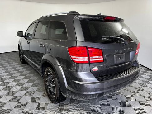Used 2018 Dodge Journey SE w/ Connectivity Group FWD image 7