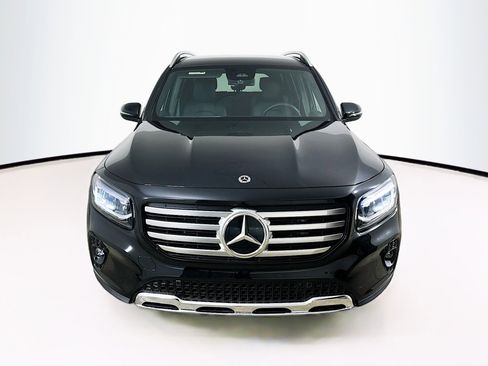 Certified 2025 Mercedes-Benz GLB 250 4MATIC image 2